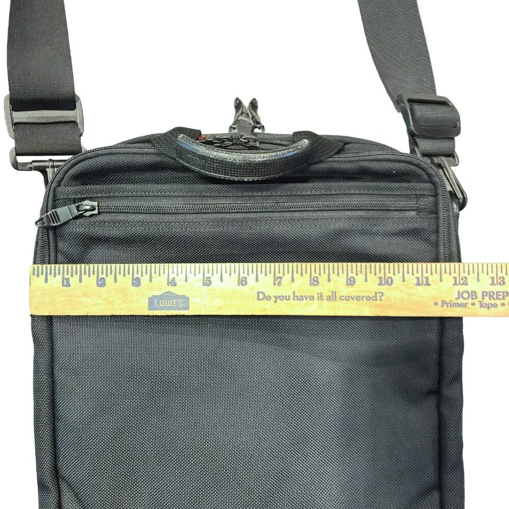 Victorinox Crossbody Shoulder Bag Travel Organizer Swiss Army Gray